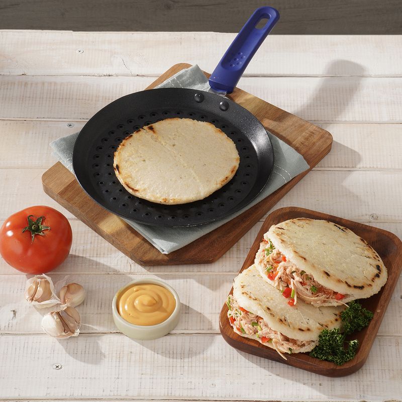 SARTEN-AREPAS-04imagenAmbientada